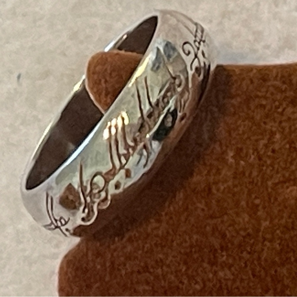 NWT | Tolkien Ring Made in Spain | Small (Women’s)